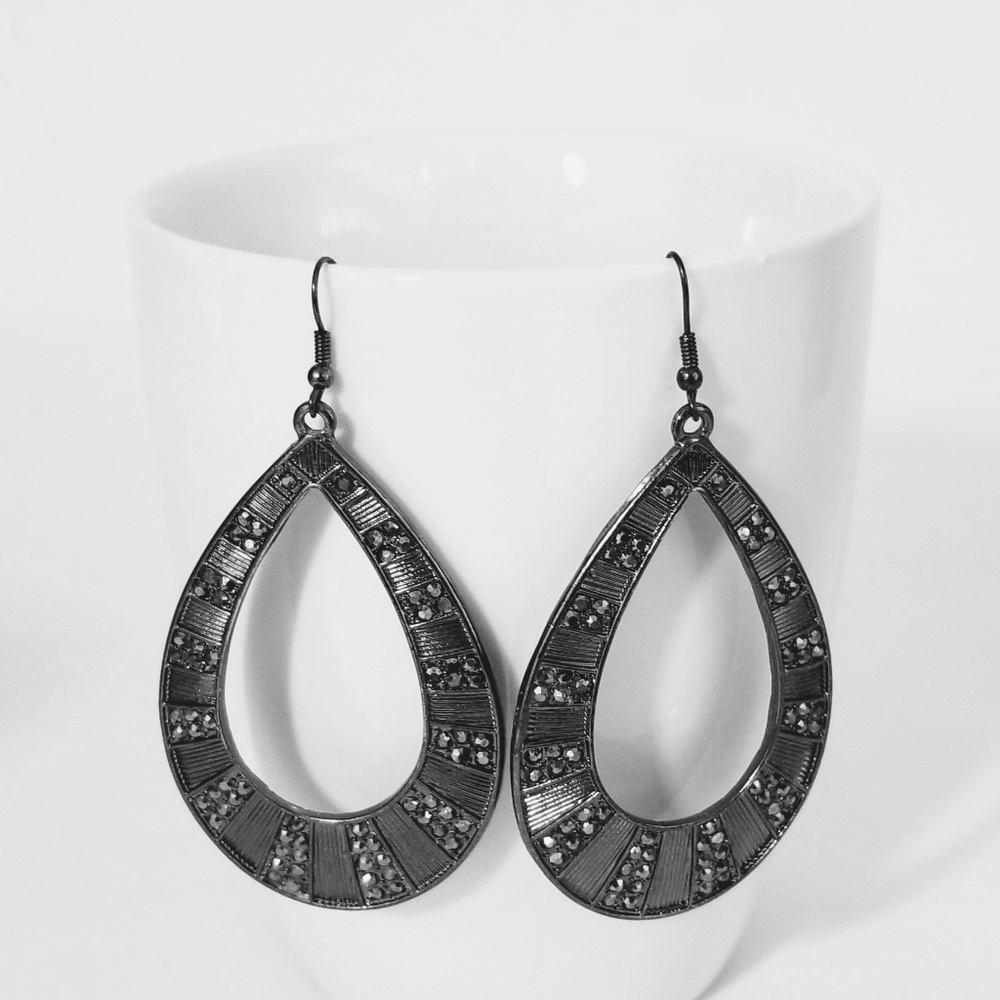 New Gunmetal Drop Dangle Earrings 3 inches long